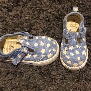 Size 5 toddler shoes